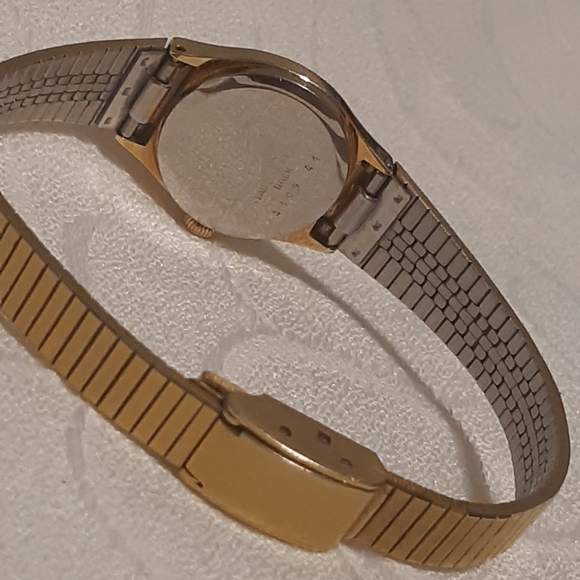 Womans Vintage Rodania Gold Tone Watch Length Is 7.5" Long - Picture 8 of 15